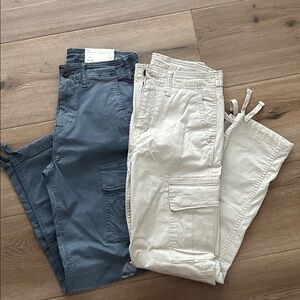 American Eagle Outfitters Men’s Cargo Pants - New with tags! Size 28/32.